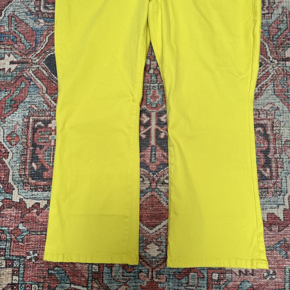 Cabi NWT Size 12 Yellow Glow Stick Kick Back Kick Flare Jeans 5 Pocket - Picture 2 of 7